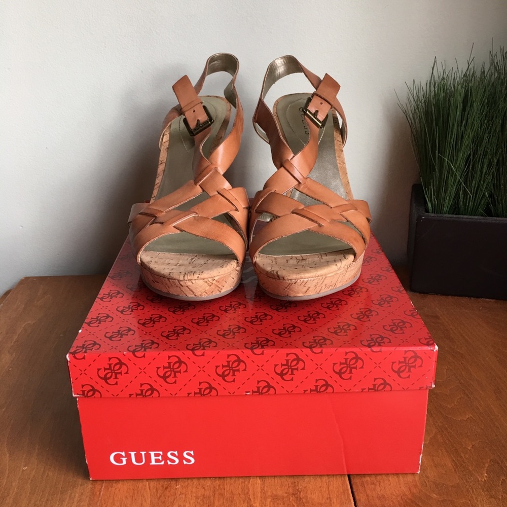 Guess wedges 9 1/2